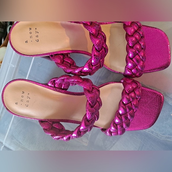 NWT Hot Pink Braided Heeled Sandals - Picture 12 of 12